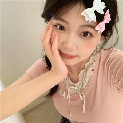 女孩的灵缇犬